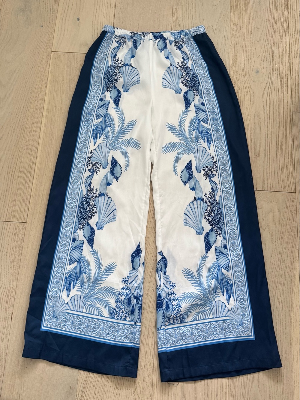 NWT 🔖🤍💙H&M Coastal 🌴Seashell🐚 TENCEL Top & Wide Leg Pants Set XS - Picture 7 of 11